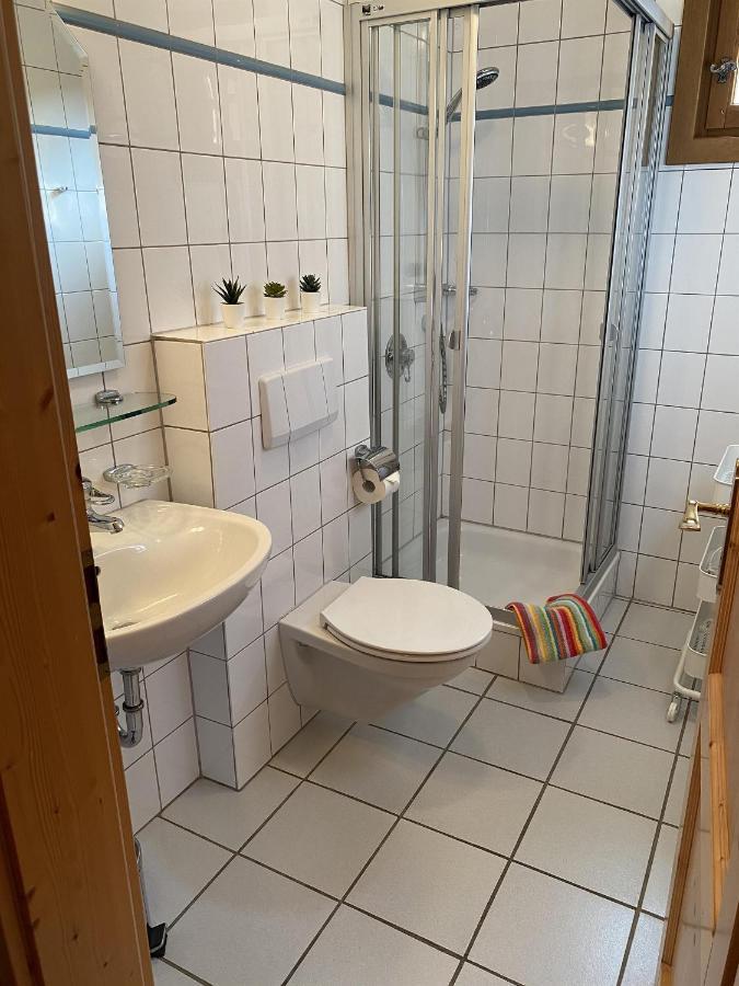 Gaestehaus Winzerhof Bader Heuchelheim-Klingen ภายนอก รูปภาพ